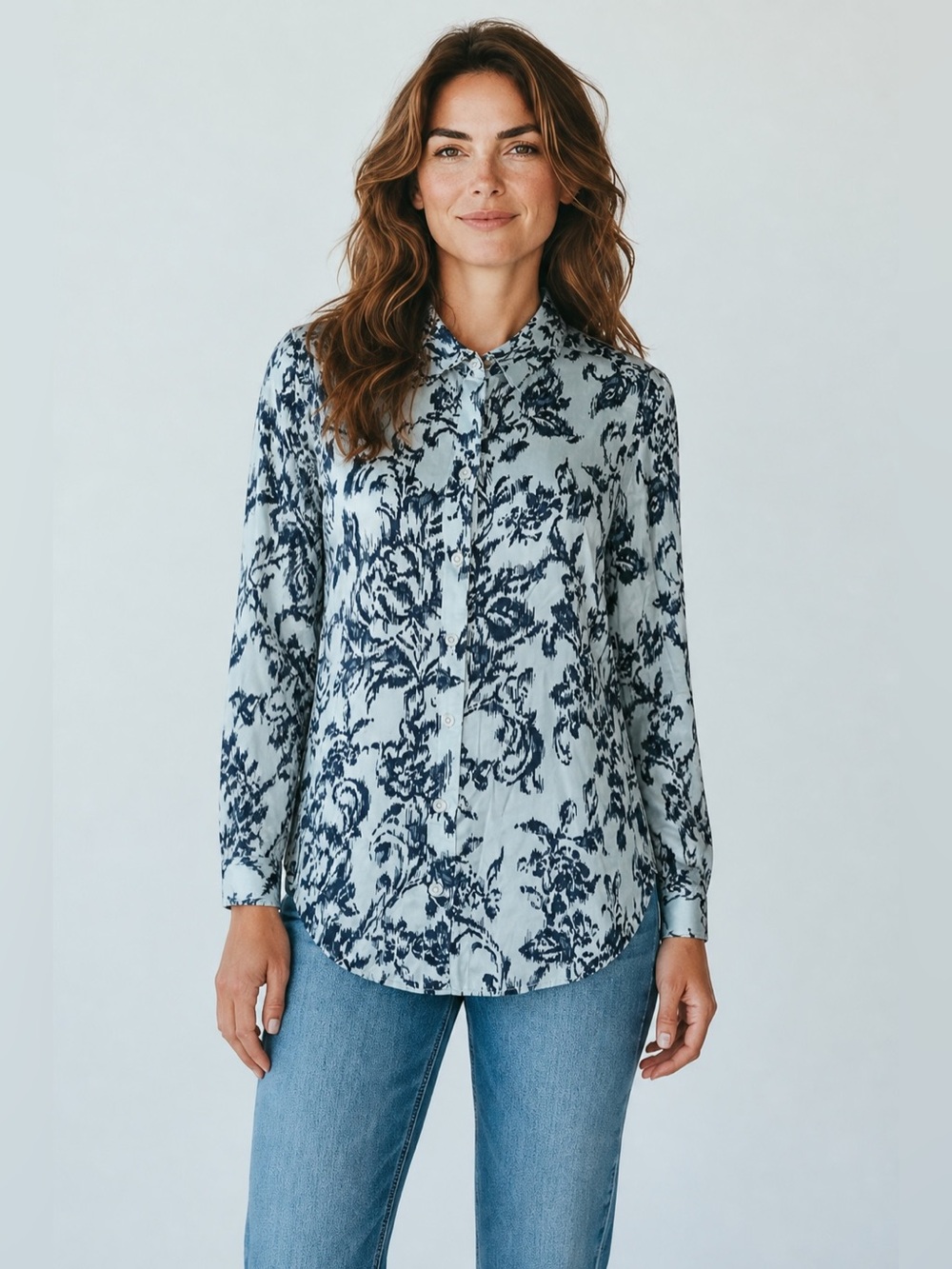 Chicos Women’s Size 8/10 (1) Abstract Print Long Sleeve Button Up Shirt